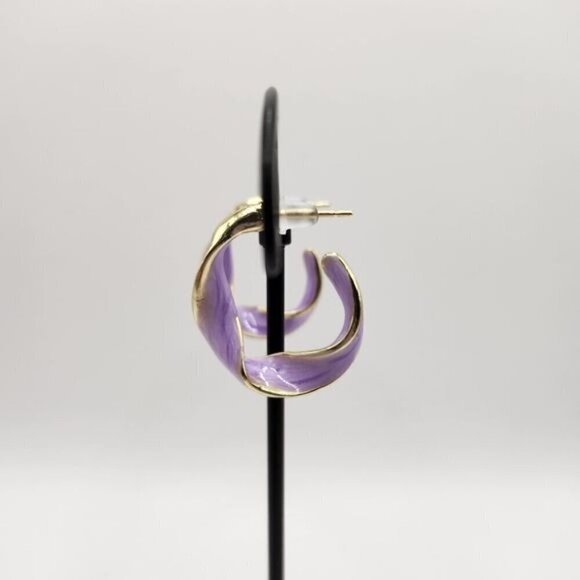 2/$15 Purple‎ Twisted Enamel Earrings (NWOT) - Picture 3 of 3
